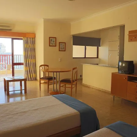 מלון דירות Clube Praia Mar Turisticos פראיה דה רושה